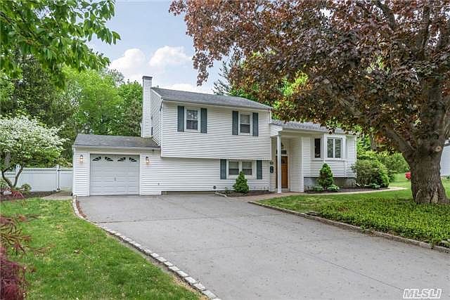 1st image of 113 Foxdale Ln