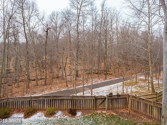 4th image of 5868 Linden Creek Ct