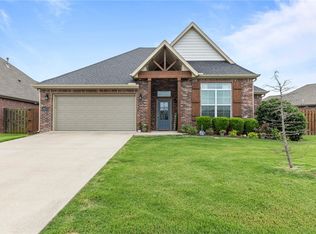 4473 Gibson St, Springdale, AR 72762