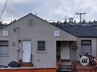 3057 30th Ave W, Seattle, WA