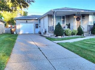 61 Andres Pl, Cheektowaga, NY 14225