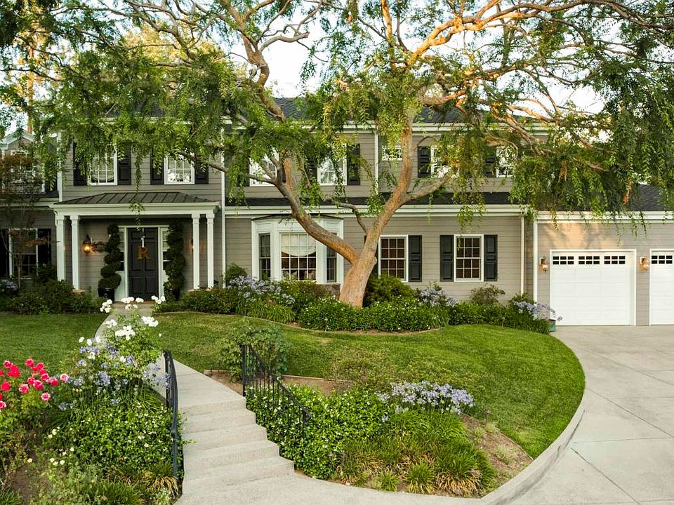1st image of 4844 Fairlawn Dr