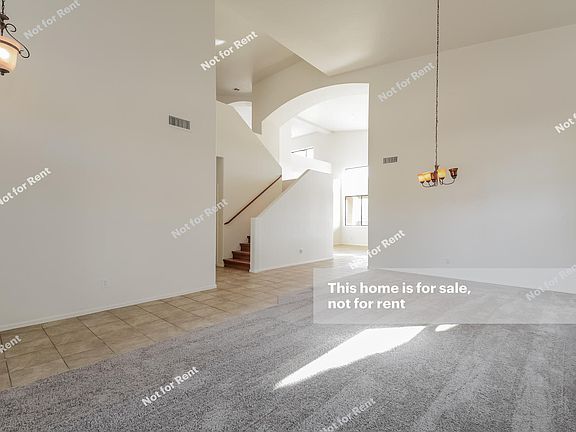 2nd image of 103 W Calle Tierra Serena