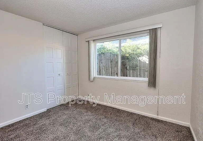 6830 Mellodora Dr — Photo 35