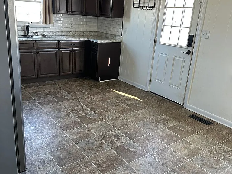 8796 Rich Valley Rd — Photo 15