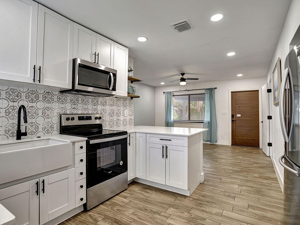 1st image of 121 NE 49 Street