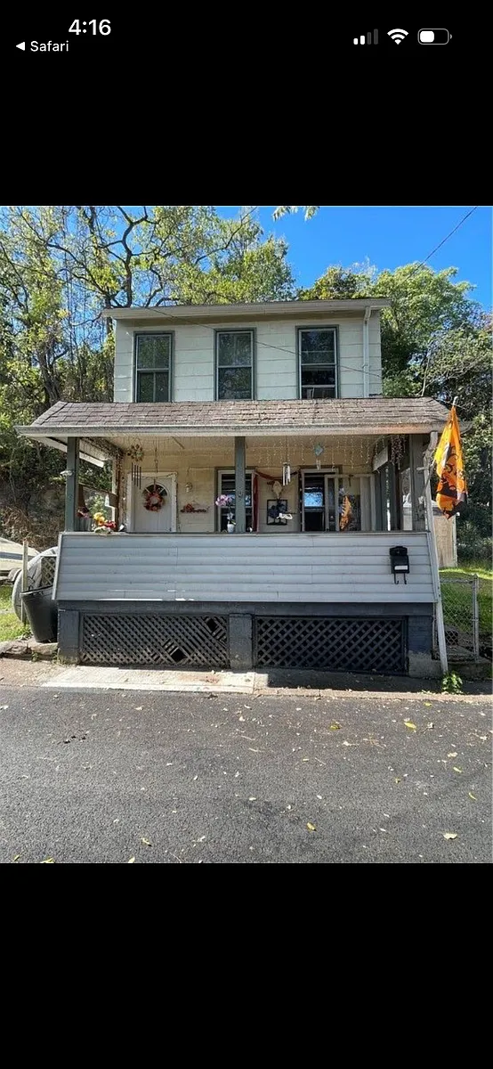 Building Photo - 14 Sprain St