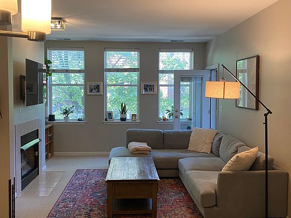 2nd image of 1235 N Orleans St APT 702