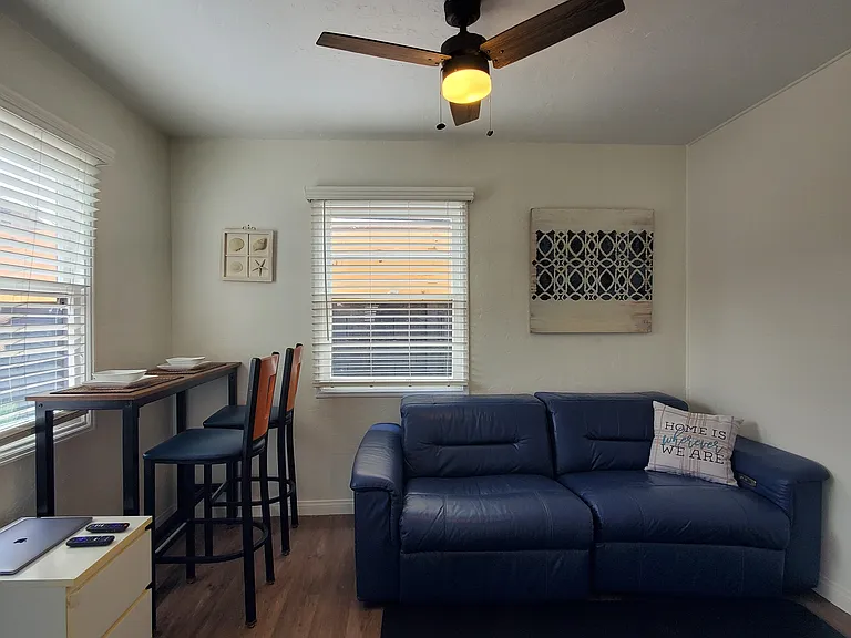 1666 Thomas Ave #1/2 — Photo 1