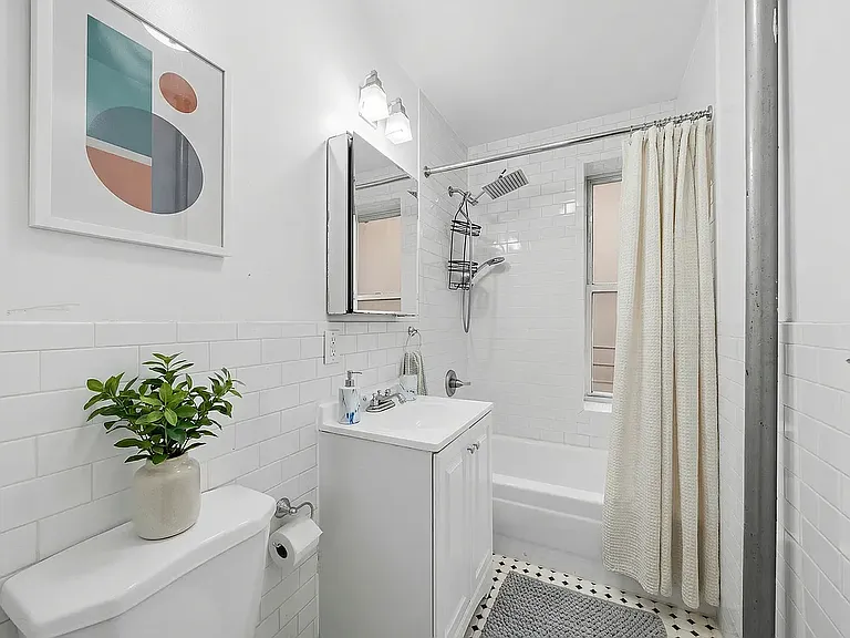 35 Hamilton Pl #800 — Photo 9