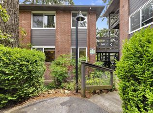 570 S State St, Lake Oswego, OR 97034