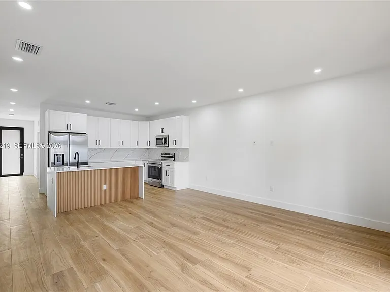11088 SW 219th St — Photo 8