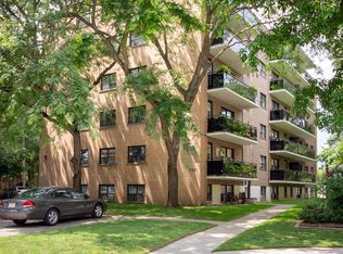 384 Saint Paul St, Burlington, ON L7R 3K4