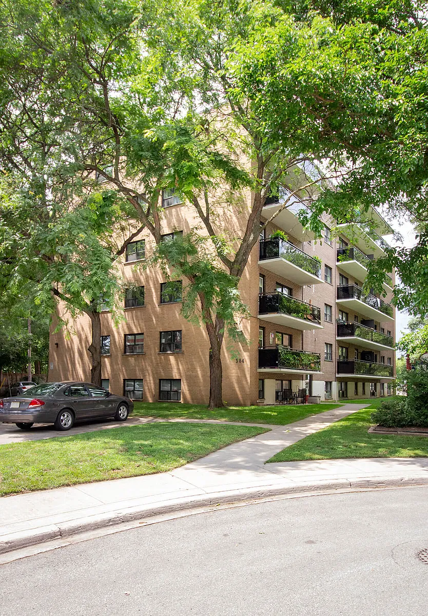 Building Photo - 384 Saint Paul St