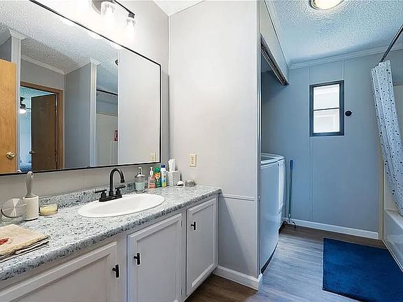 2nd image of 10 Hickory St