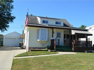240 Cresthill Ave, Tonawanda, NY 14150