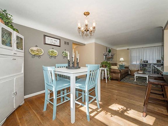 4th image of 1383 Teal Ct