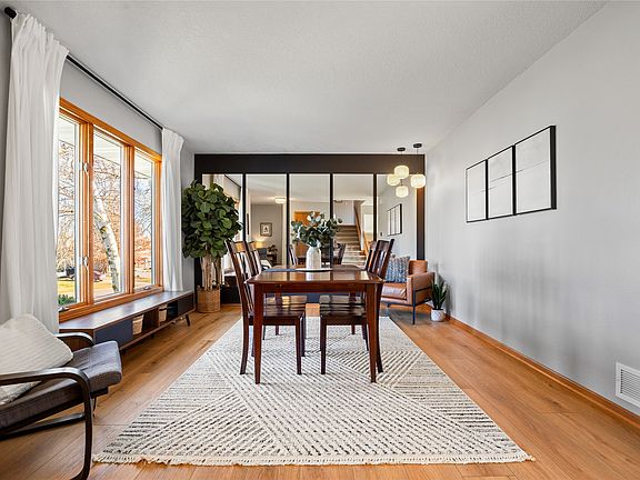 4th image of 430 Highland Dr