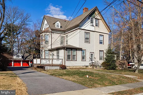 220 S Scott Ave #3 Photo 1
