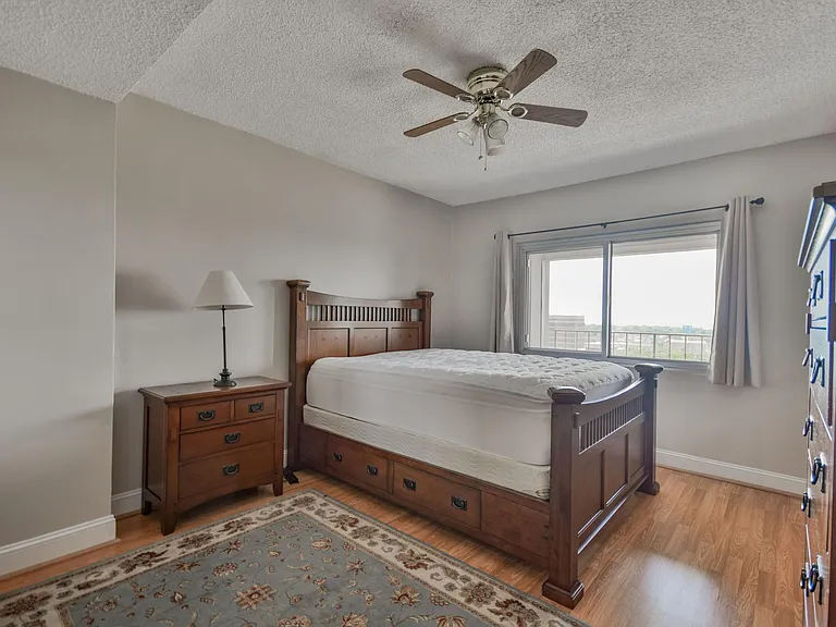1520 Senate St #157 — Photo 13