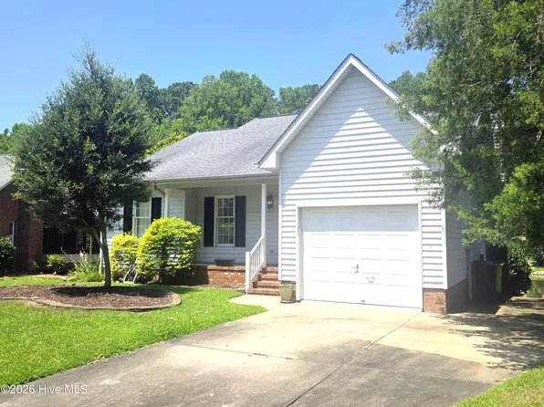 207 Lakemere Drive, New Bern, NC 28562