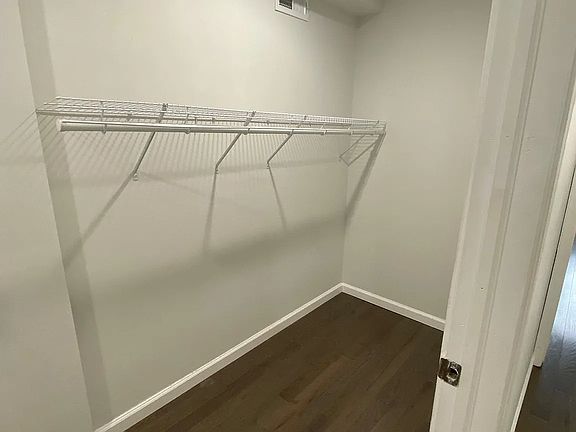 3rd image of 1912 E Oakdale St #2