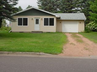 203 S 6th St, Abbotsford, WI 54405