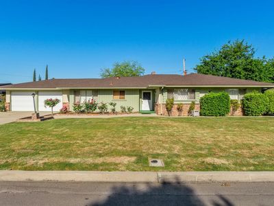 1401 Greenwood Ave, Sanger, CA, 93657