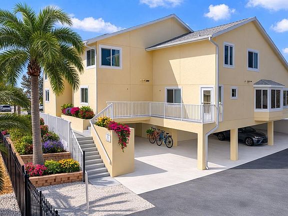 2nd image of 109 Bayshore Rd APT 10