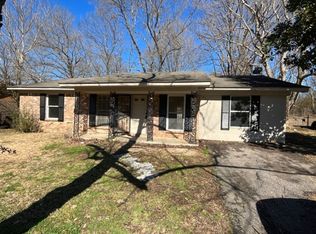 5250 Caroline Dr, Horn Lake, MS 38637