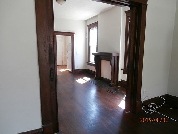 4th image of 1353 E Long St