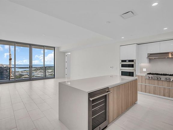 3rd image of 400 CENTRAL AVENUE #3603