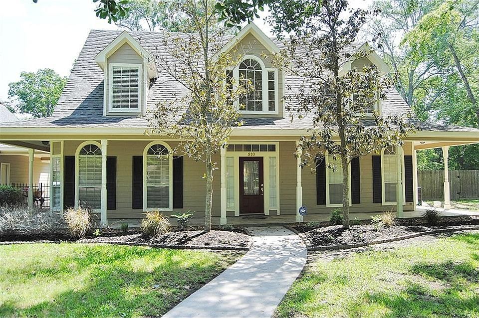 1st image of 510 Monarch Oak Dr