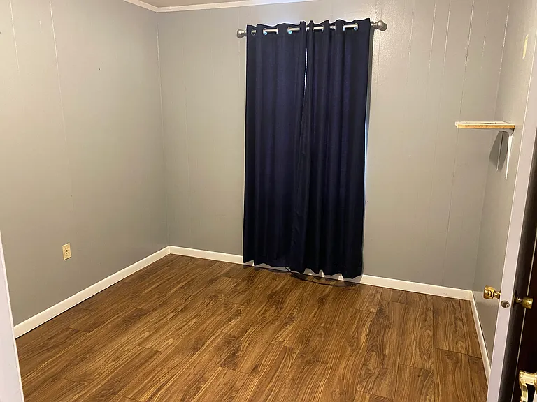 334 Pine Ave — Photo 5