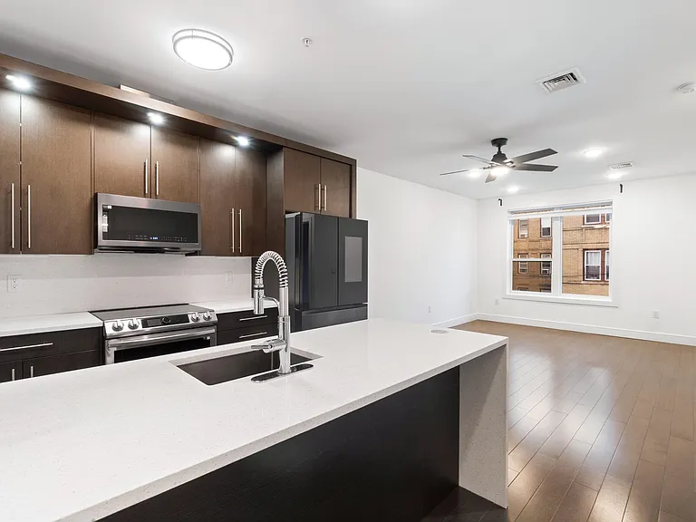 6401 Park Ave #402 — Photo 3