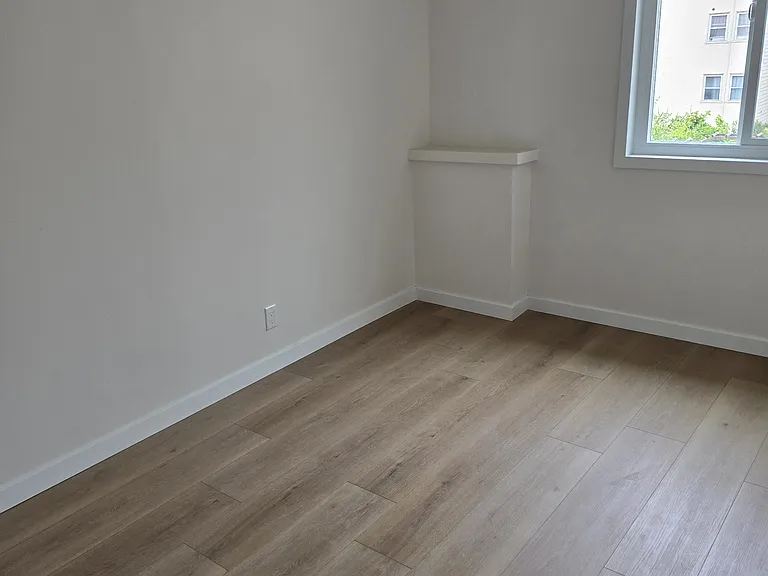 630 Lombard St #5 — Photo 10