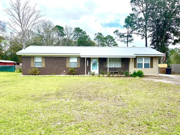 206 W Robin Ave, Geneva, AL 36340