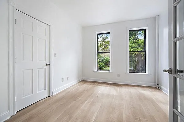 Rented by Maz Group NY | media 21