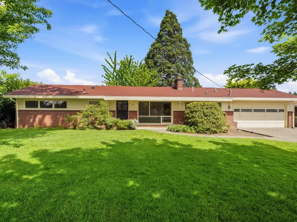 800 NW Sluman Rd, Vancouver, WA 98665