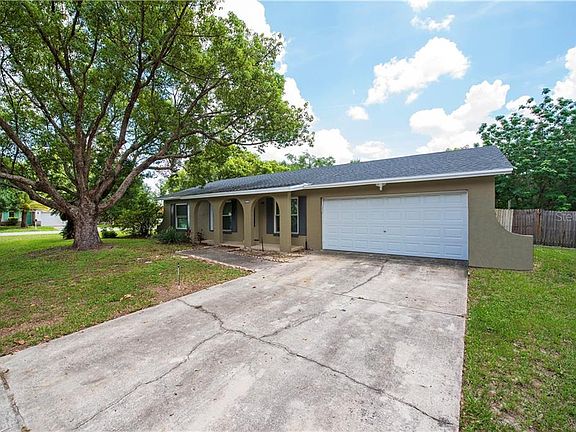 3rd image of 8471 Tamarino Way