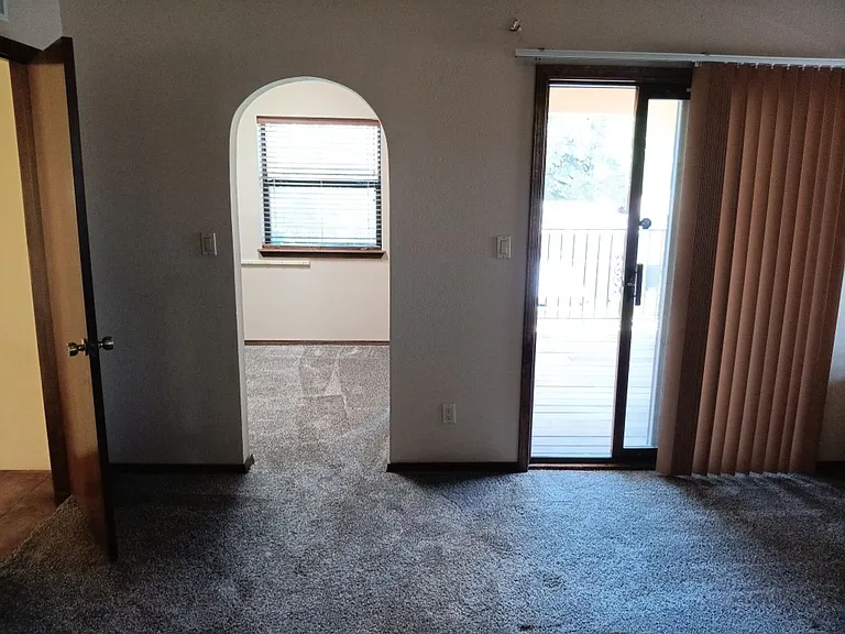 9612 Peralta Rd NE — Photo 11