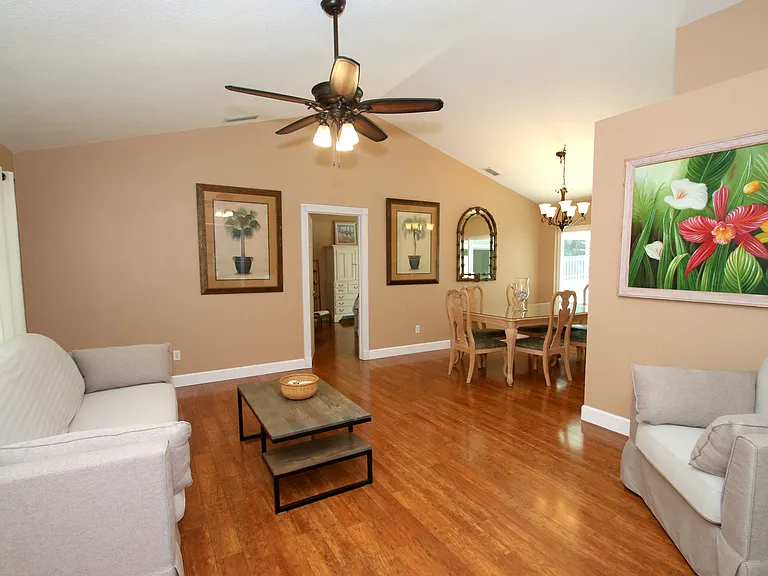 5772 White Acres Ln — Photo 6