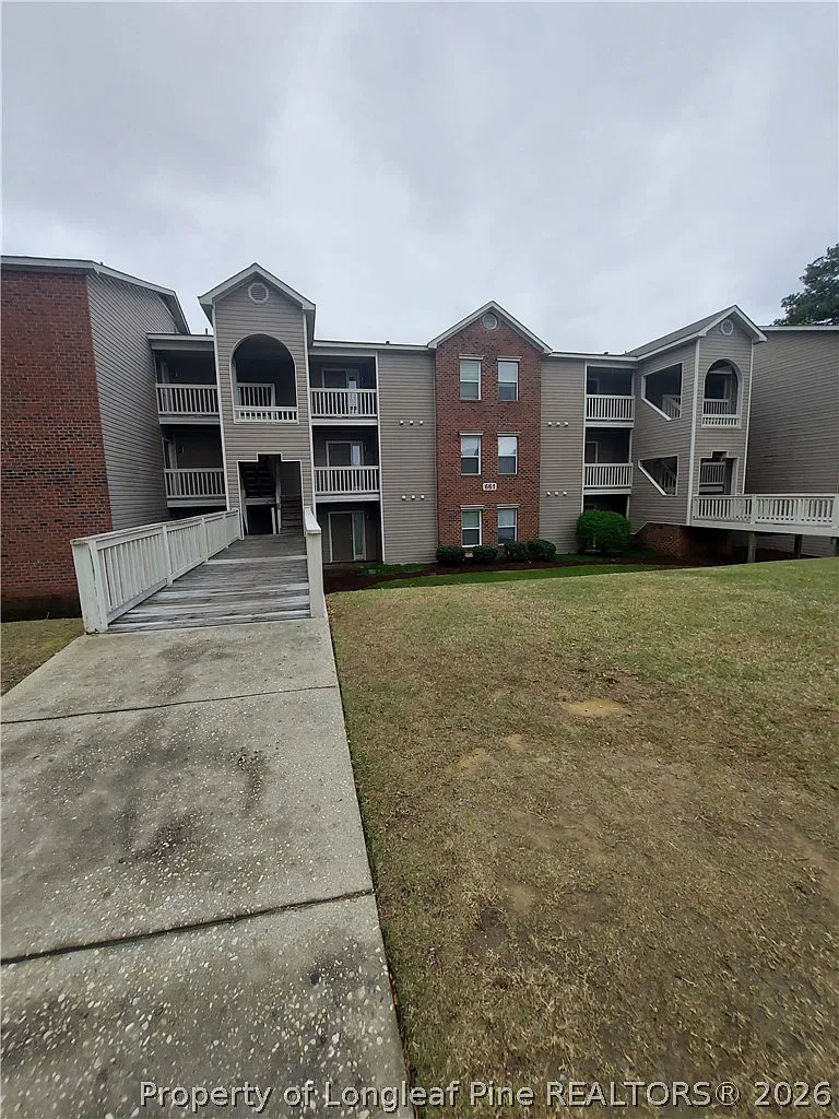 2 bed, 2.0 bath, 1154 sqft, $1,100 — Photo 2