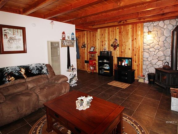 4th image of 23132 Oak Leaf Ln