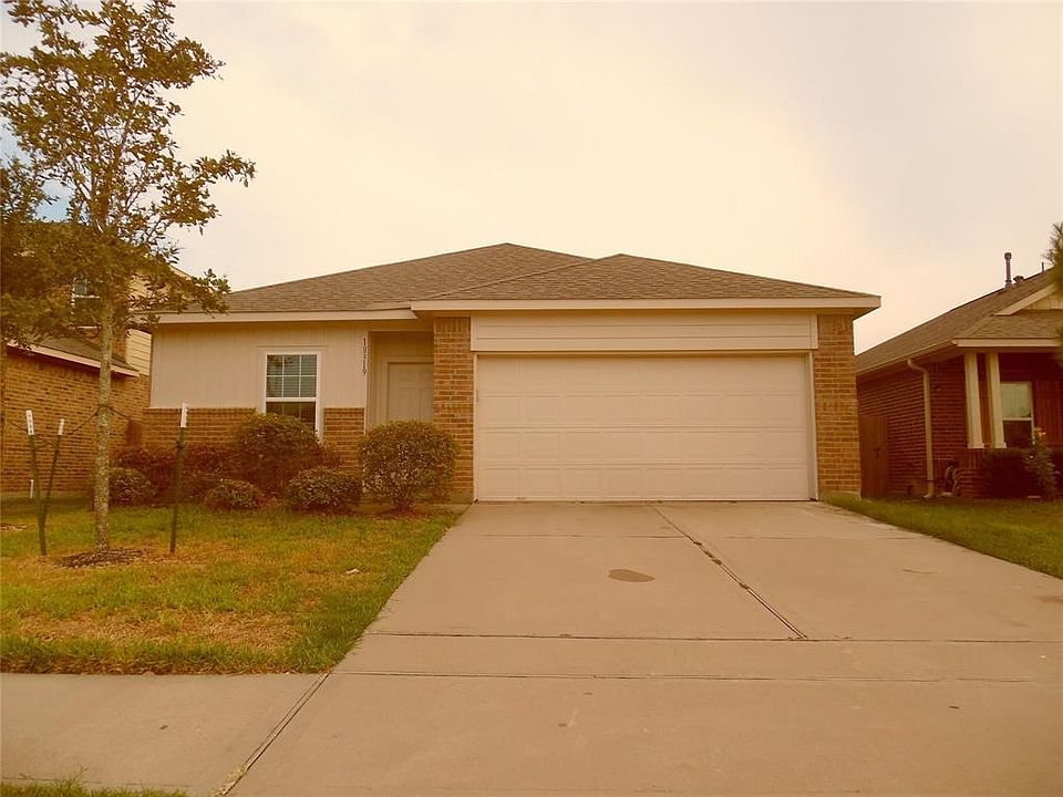 1st image of 18319 Tuscana Shores Dr