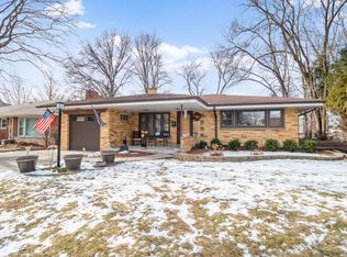 220 Blackhawk Ter, Bensenville, IL 60106