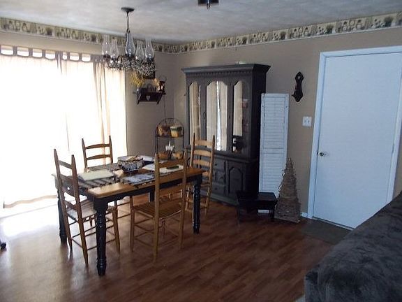 3rd image of 112 Morgan Dr