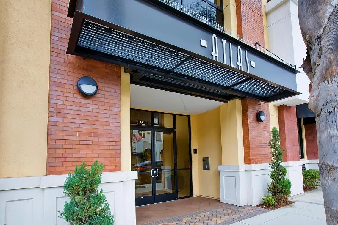 2 bed, 1771 sqft, $4,995 — Photo 4