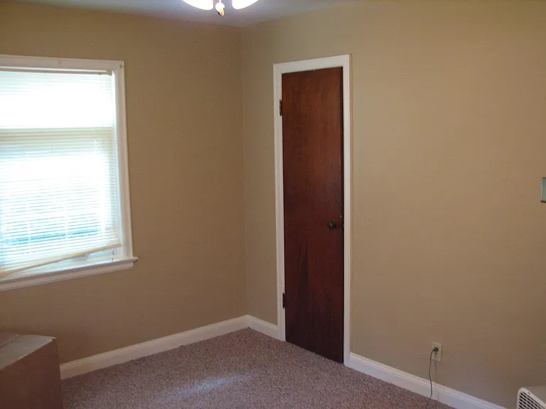 1509 Fairchild Ave — Photo 12