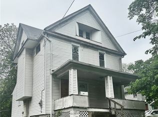 582 Rhodes Ave, Akron, OH 44307